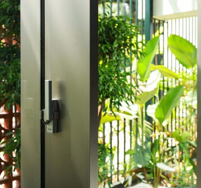 premium quality tostem handles